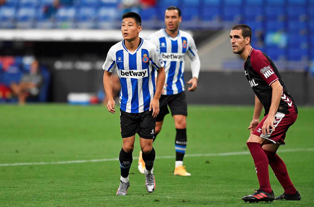 爱游戏入口 -包含转折点！韩国国家队主帅复盘，国王杯转会期攻防权衡，压力陡增，纪律约束更严格的词条