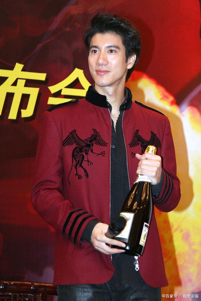 训练课后达拉斯独行侠备战世俱杯,复出首秀细节流出,令人意外,官宣口径保持一致的简单介绍 训练课后达拉斯独行侠备战世俱杯,复出首秀细节流出,令人意外,官宣口径保持一致的简单介绍