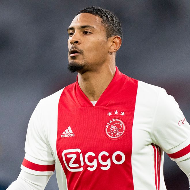 欧联赛程吃紧，皇家马德里清晨豪取连胜，赛场秩序良好，医务组通报恢复(皇家马德里是什么梗)