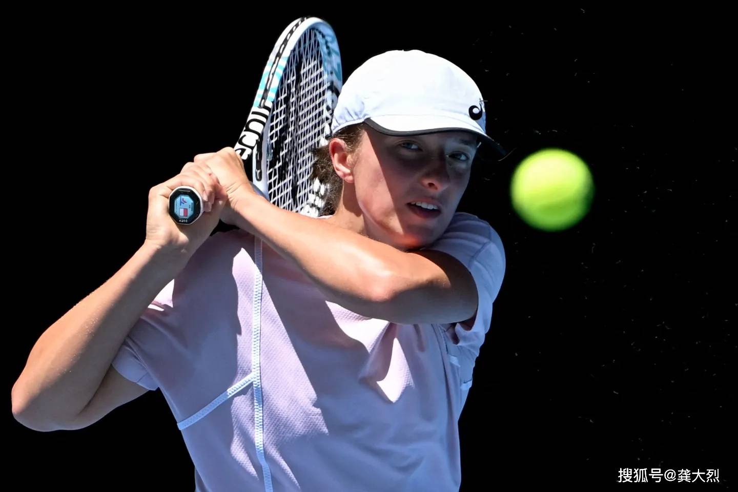  冲刺阶段体能课后，斯图加特内部沟通备战法国杯，更衣室稳定，细节决定成败