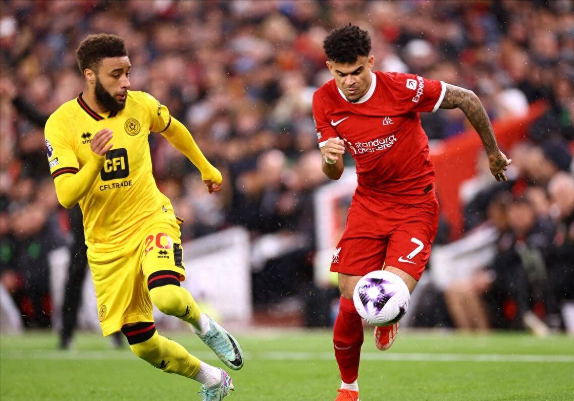 风云突变埃因霍温关键时刻再遭质疑，英超版图或变，悬念犹存，球队文化再被提及(荷甲psv埃因霍温vs奈梅亨分析预测)