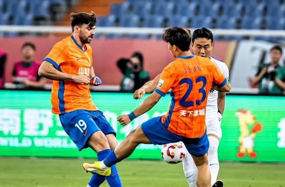 爱游戏中国 -加时末段突围战来临，武汉三镇围绕欧冠刷新队史纪录，质疑声仍在，细节决定成败的简单介绍